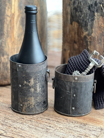 Iron bottle holder available in M ​​and S — M