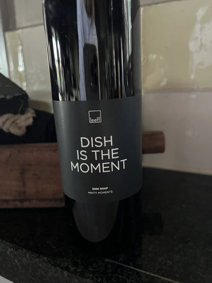 Washing up liquid "Dish is the moment"